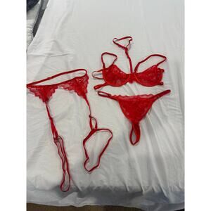 Lingerie 3 Piece Set Sexy Choker Lace Underwire Bra Garter and Panty